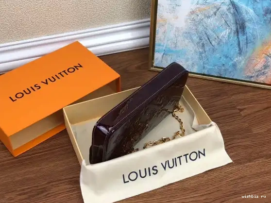 WIS LOUIS VUITTON FÉLICIE POCHETTE 0422